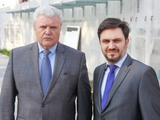 Ramiro Marra junto a su compañero de fórmula